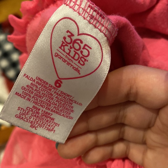 Pink skirt,size 6 - Picture 2 of 3